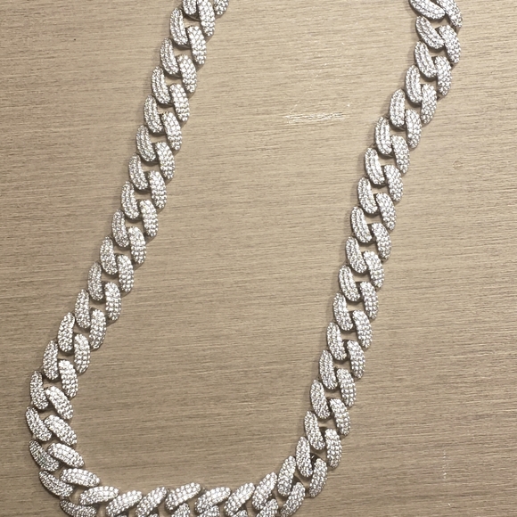 Necklace - Picture 2 of 2